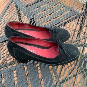 Women’s  Aerosoles “Mindy “black suede 2”wedge heel 81/2